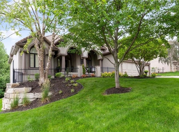 20401 W 88 Street, Lenexa, KS 66220