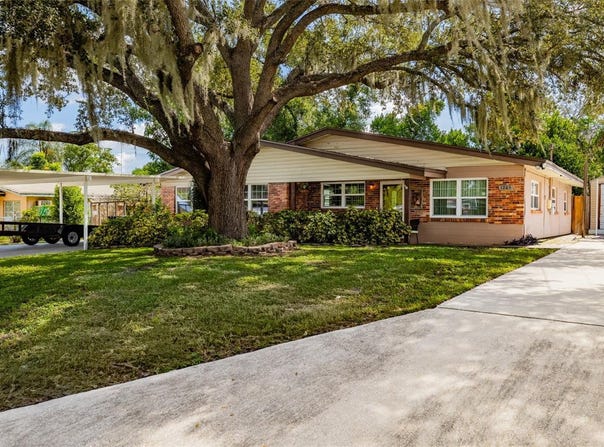 1205 W CAMELLIA Drive, BRANDON, FL 33510