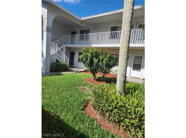 345 Gabriel Circle, Naples, FL 34104