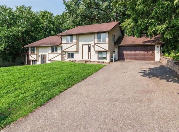 5410 W Old Shakopee Circle, Bloomington, MN 55437