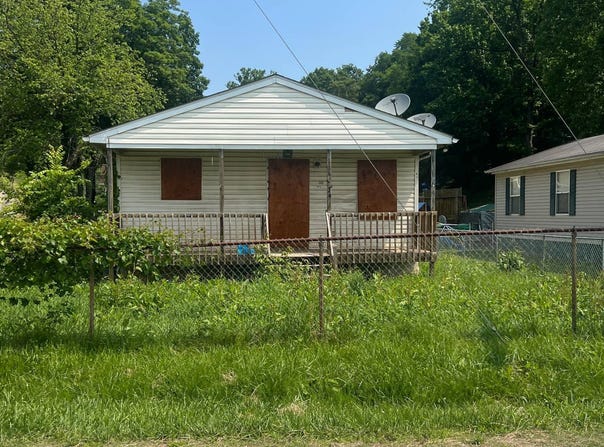 2228 West Washington Street, Charleston, WV 25302