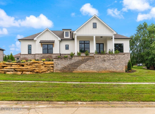 3015 Heather Green Blvd, La Grange, KY 40031
