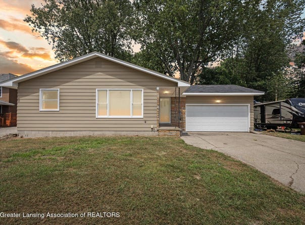 529 High Street, Williamston, MI 48895