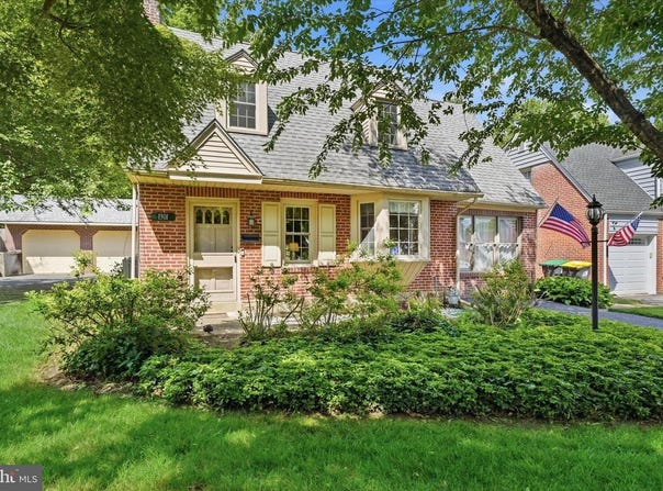 1301 LORE AVE, WILMINGTON, DE 19809