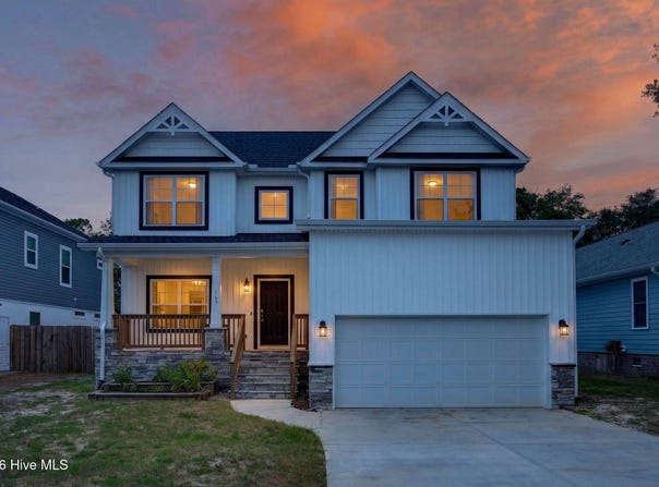 163 NE 2nd Street, Oak Island, NC 28465