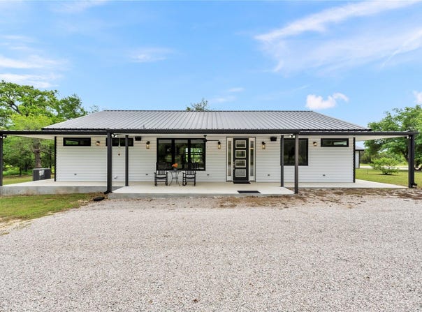 4455 N FM 1174, Bertram, TX 78605