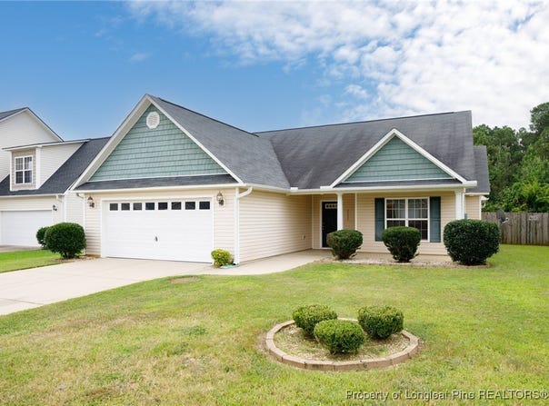 2557 Spinnaker Drive, Hope Mills, NC 28348