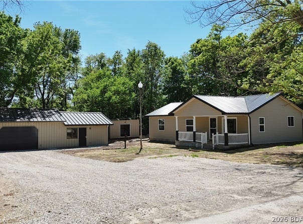 1501 Long Lane, Eldon, MO 65026