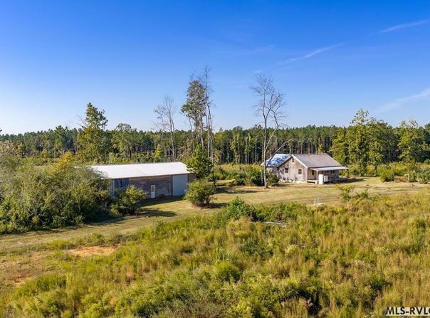 1318 Poor House Road, Lawrenceville, VA 23868