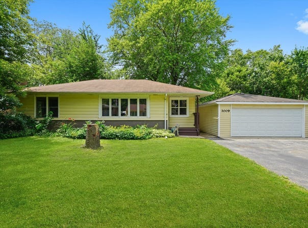3009 Mary Lane, McHenry, IL 60050