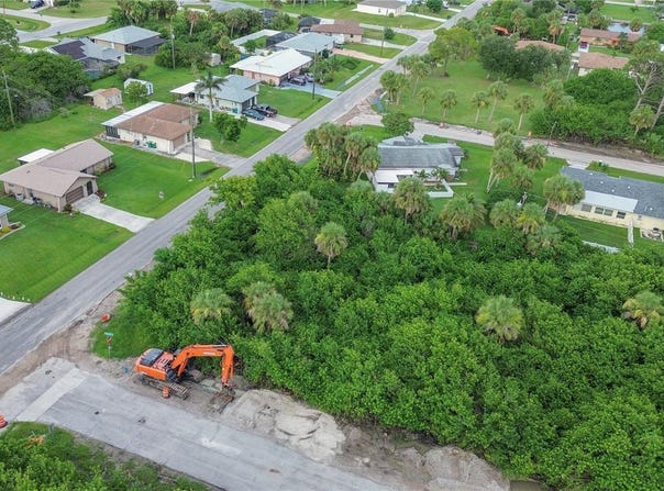 18082 WOLBRETTE CIRCLE, PORT CHARLOTTE, FL 33948