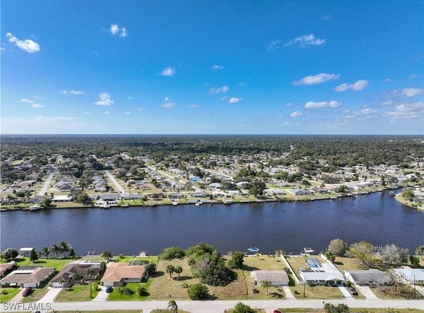 834 Ellicott Circle NW, Port Charlotte, FL 33952