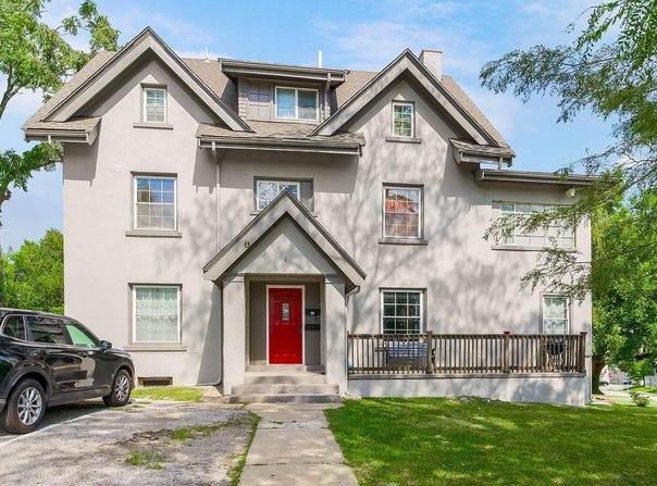 1 McGrew Grove Street, Kansas City, KS 66101