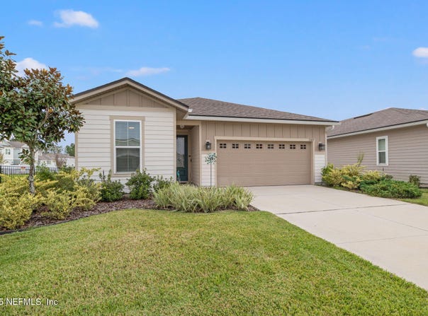 2003 AMBERLY Drive, Middleburg, FL 32068