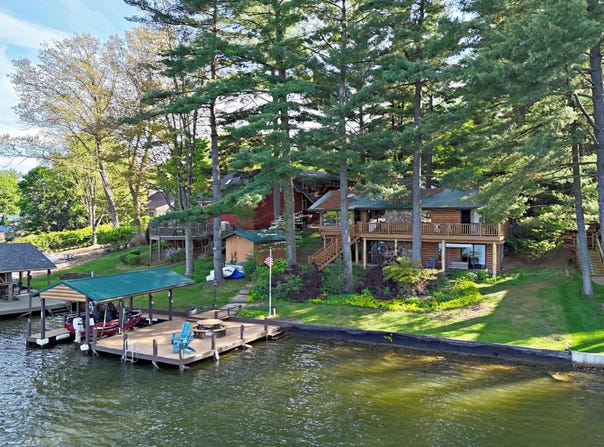 461 Lakeview Heights Drive, Howard, OH 43028