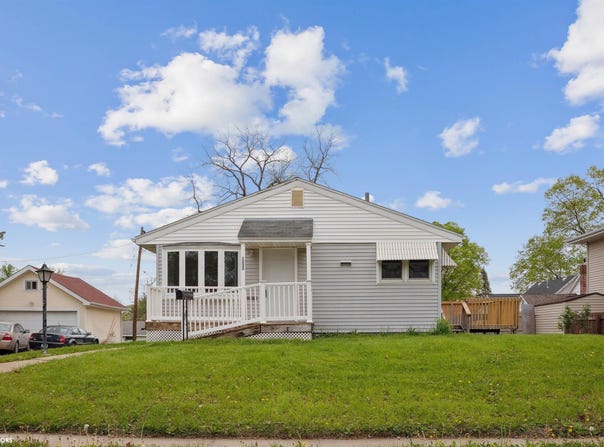 1232 Madison Ave., Burlington, IA 52601