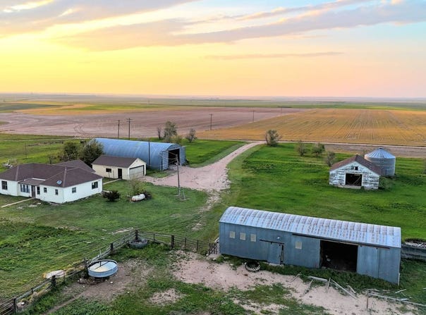 3468 Road 81, Potter, NE 69156