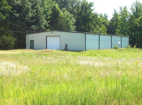 2450 Longtown Road, Sarah, MS 38665