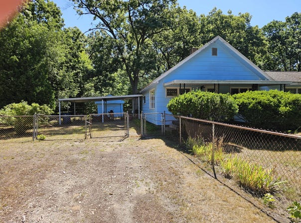 3104 Stratford Street, Norton Shores, MI 49444