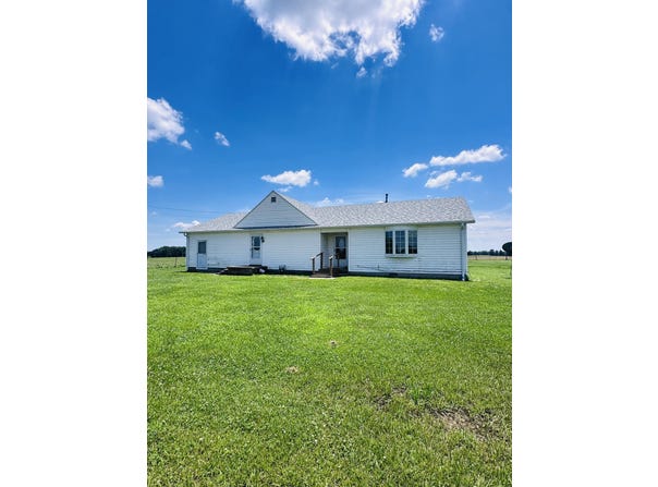 2750 E Highway 97, El Dorado Springs, MO 64744