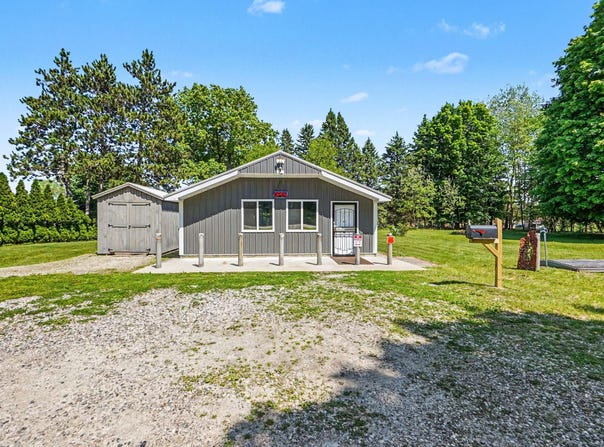 2811 S Sheridan Road, Stanton, MI 48888
