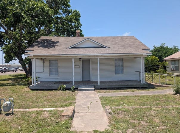 401 N Church St., ROCKPORT, TX 78382