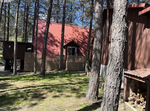 140 N SHARON RD, Wamic, OR 97063