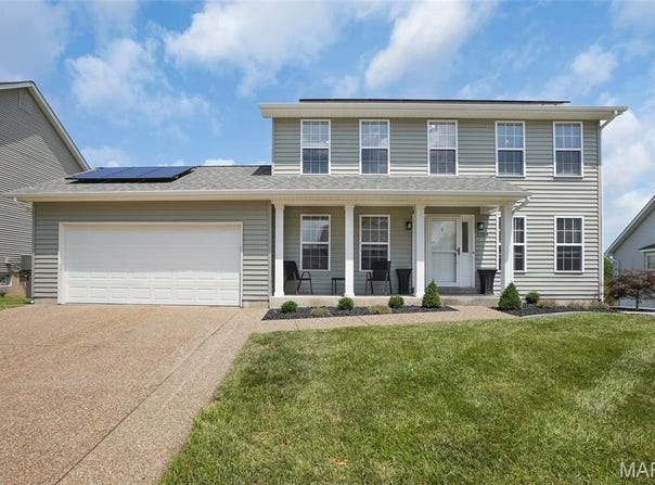 1204 Quiet Woods Drive, St Peters, MO 63376