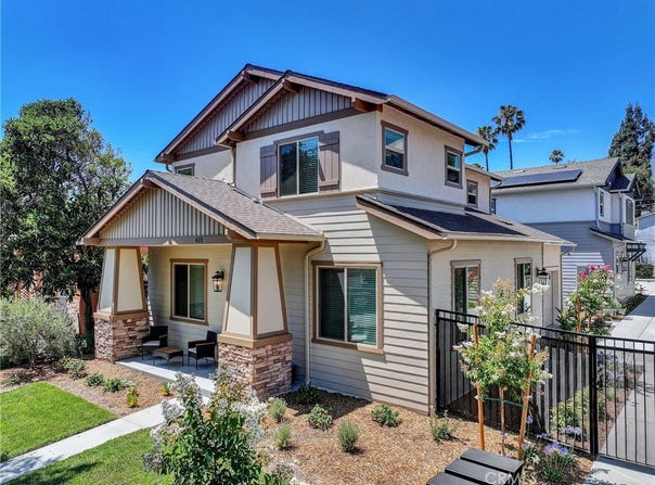 613 E Walnut Avenue, Monrovia, CA 91016