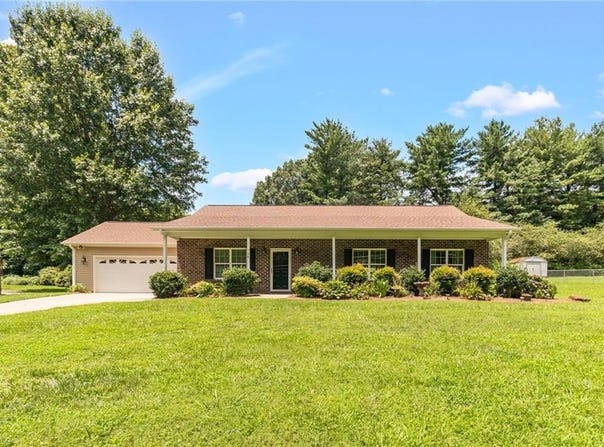 738 Korner Rock Road, Kernersville, NC 27284