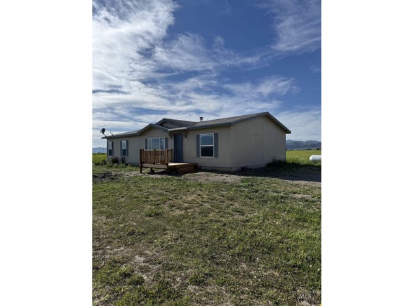 501 Timber Ave, Fairfield, ID 83327