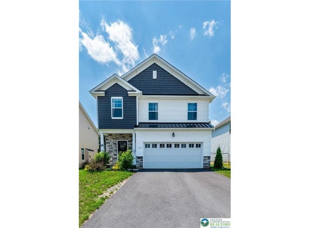 320 Bendelow Lane, Northampton Boro, PA 18067