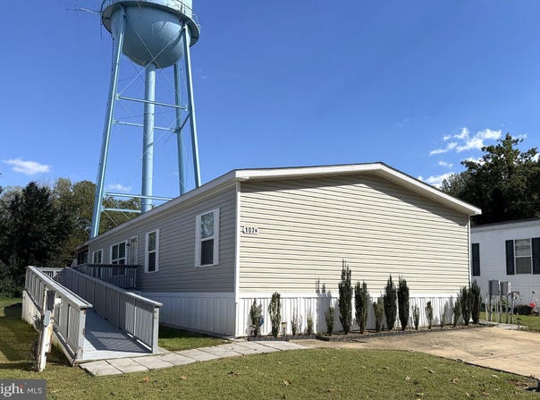 107B MARY LOU Drive, LOTHIAN, MD 20711