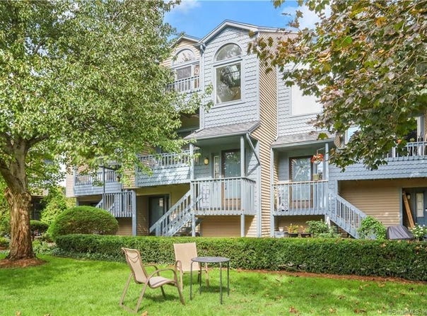 15 Perry Avenue, Norwalk, CT 06850