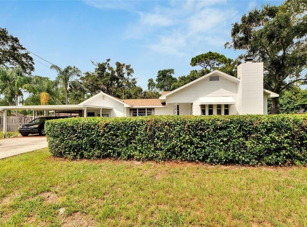 11718 N OLA AVE, TAMPA, FL 33612