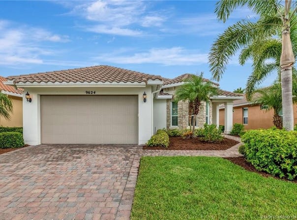9624 SW Royal Poinciana Drive, Port St Lucie, FL 34987