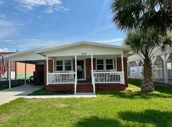 310 23rd Ave. N, North Myrtle Beach, SC 29582