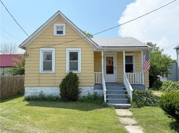 5048 Grove Avenue, Lorain, OH 44055