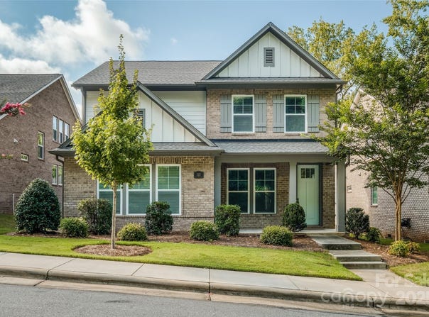 707 Marion Drive, Matthews, NC 28105