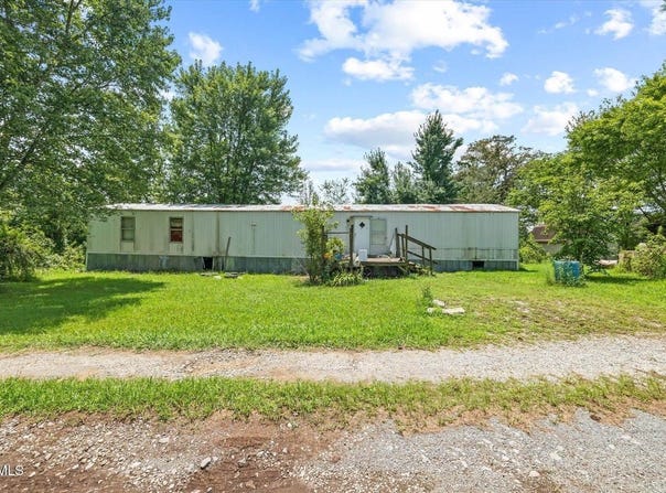 72 Hayes Lane, McMinnville, TN 37110