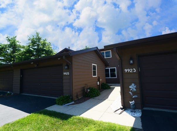 9925 Amanda Lane, Algonquin, IL 60102