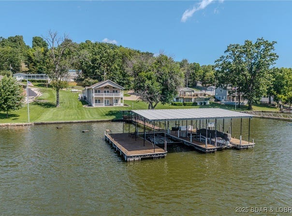 70 E Lakeview Acres Road, Camdenton, MO 65020
