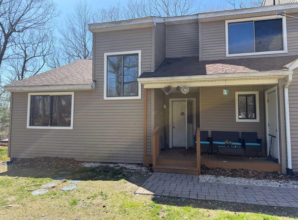 3301 Windermere Drive, Bushkill, PA 18324