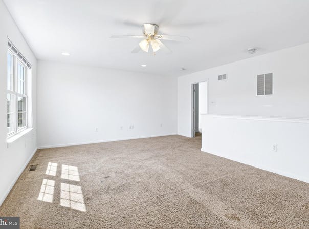 17 RUMFORD COURT, LANCASTER, PA 17602