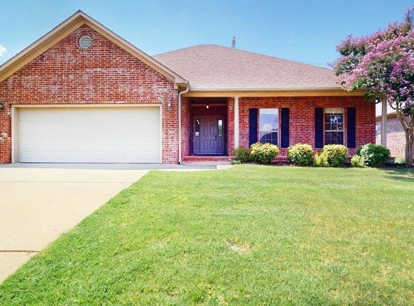 1325 Champions Drive, Conway, AR 72034