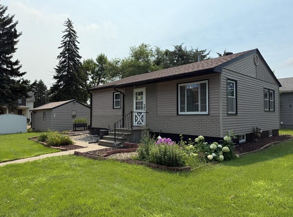1002 SE 7th Avenue, Aberdeen, SD 57401
