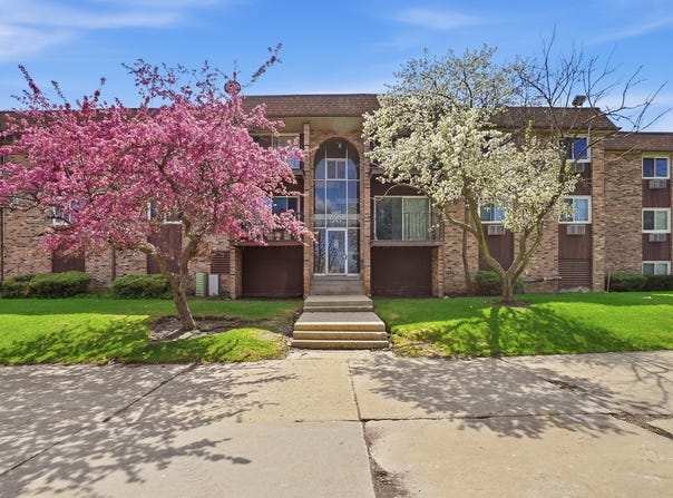 Hoffman Estates, IL 60169