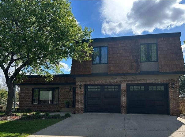 1134 9th Street N, Saint James, MN 56081