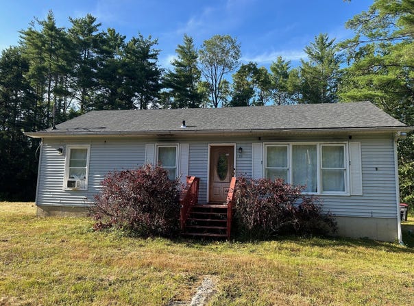 10 Shana Lane, North Berwick, ME 03906