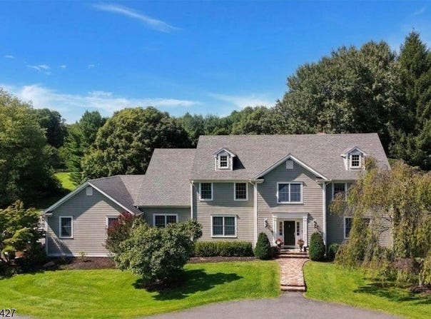1 Pace Farm Road, Tewksbury Twp., NJ 07830-3418